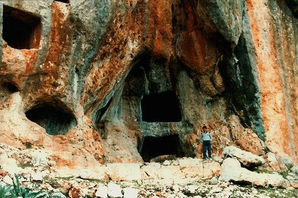 Cave dwellings Photo