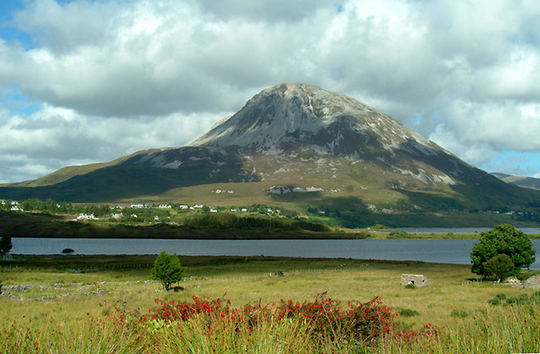 Mount Errigal Photo