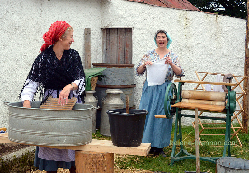 Washerwomen 6380 Photo